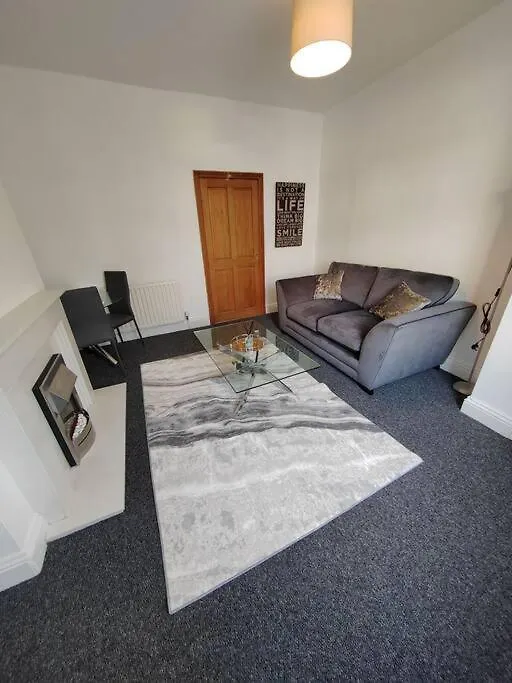 Church View House,2Bed,Brighouse Central Location